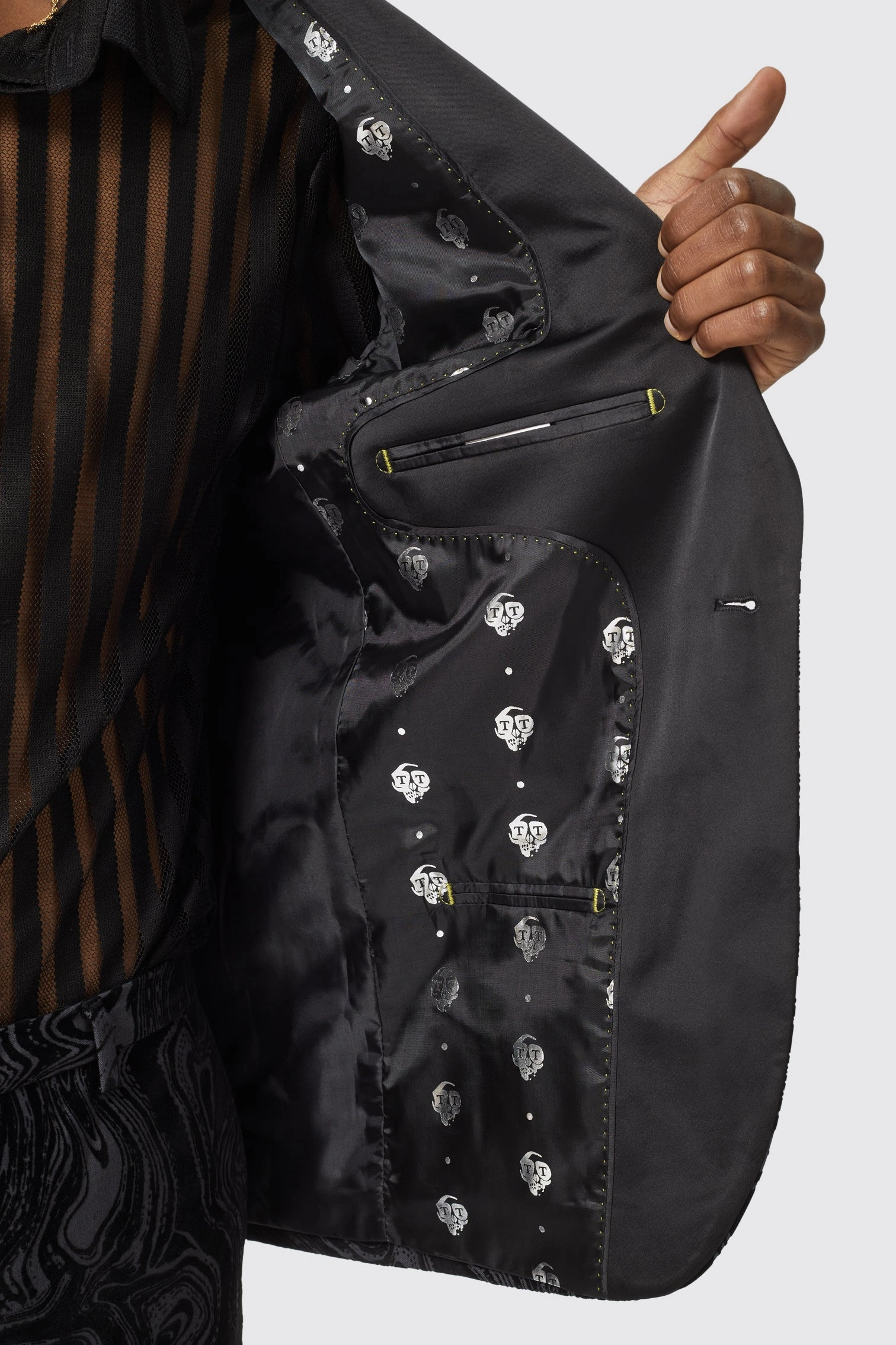 Sleek Angelou Slim Fit Black Jacket: Effortless Style, Everyday Confidence.