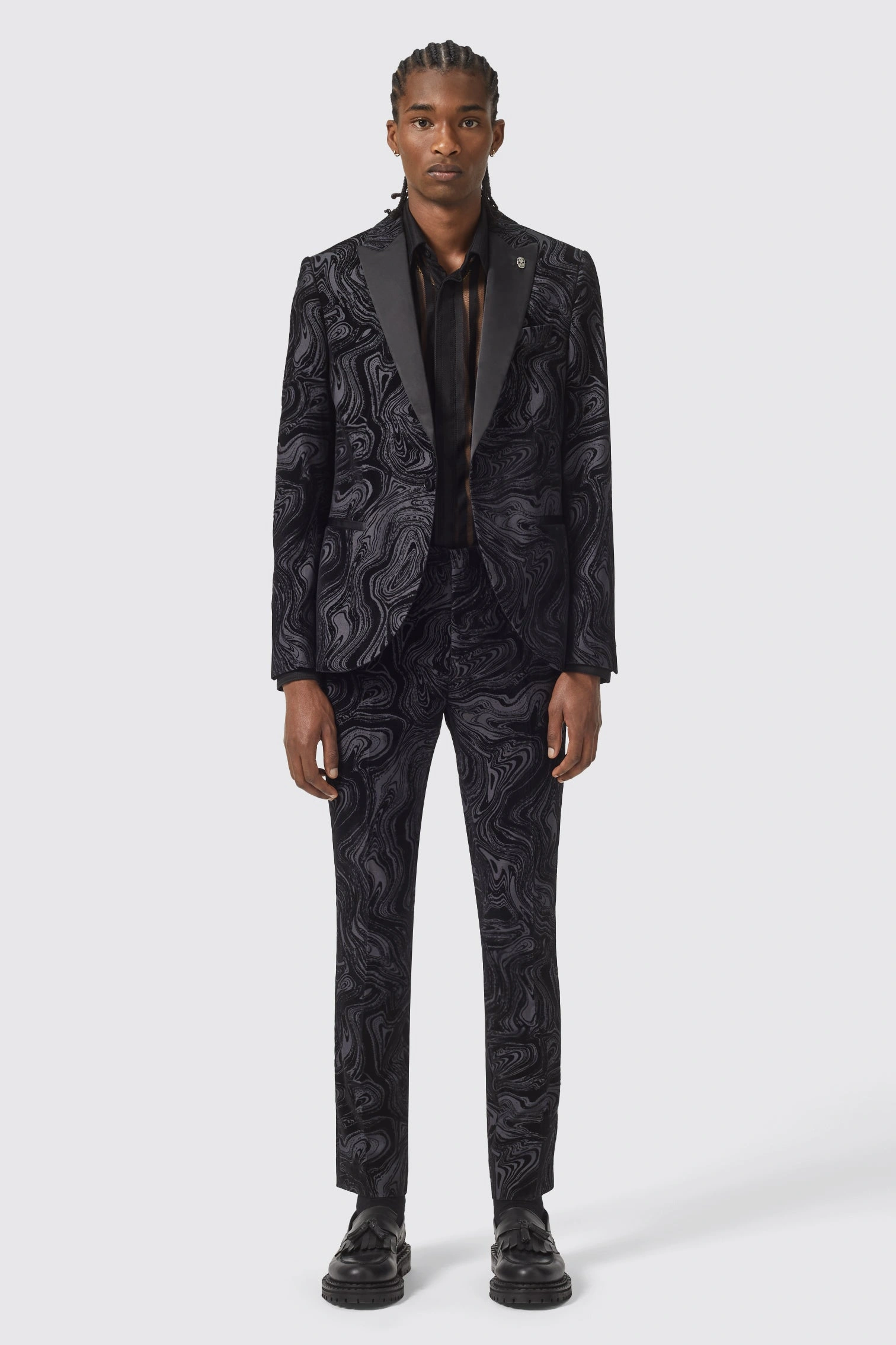 Black Angelou Slims: Effortless Style. Perfect Fit. Your New Favorite Trousers.