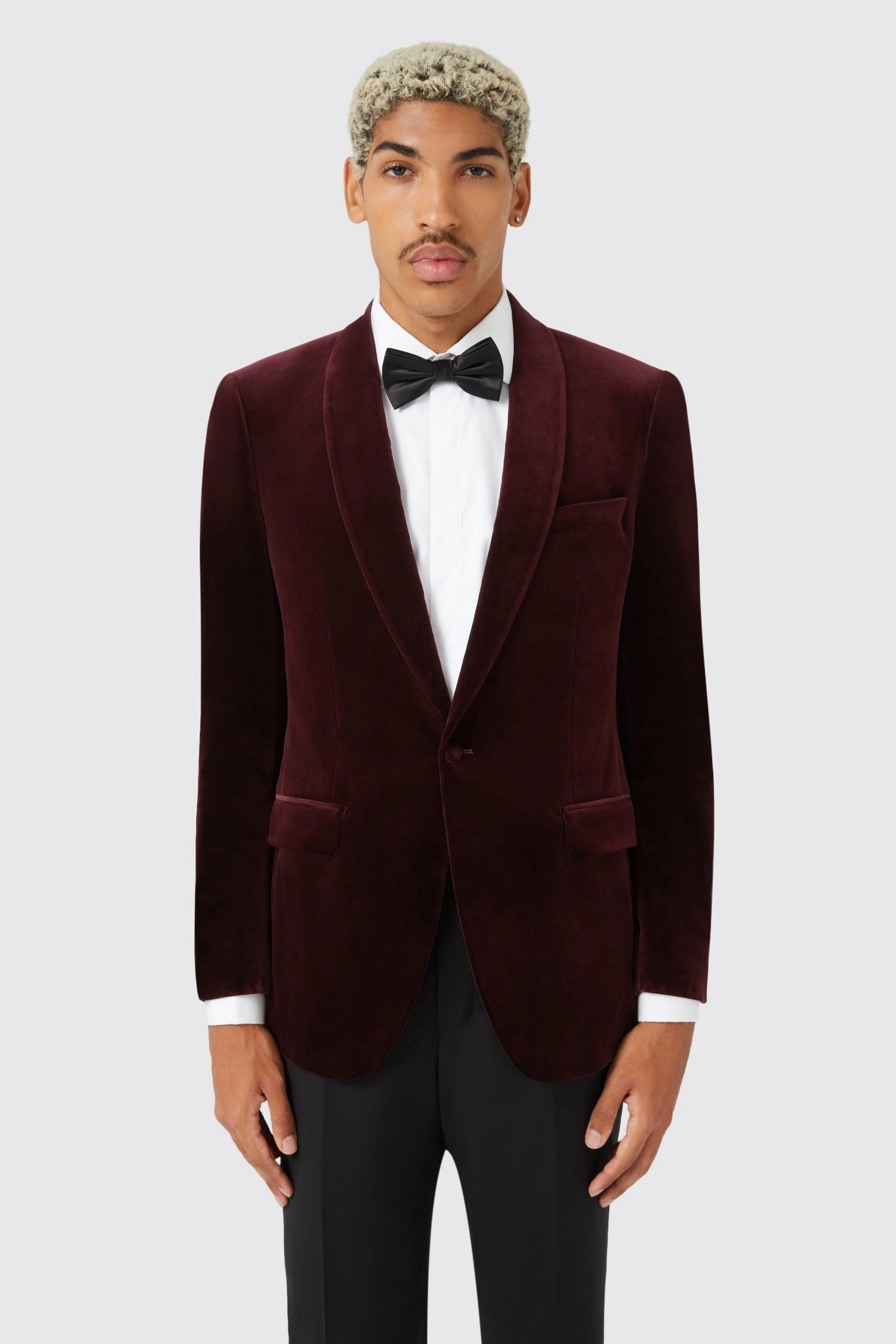 Almeida's Velvet Vibe: Wine Blazer - Archive Style. Instant Elegance.