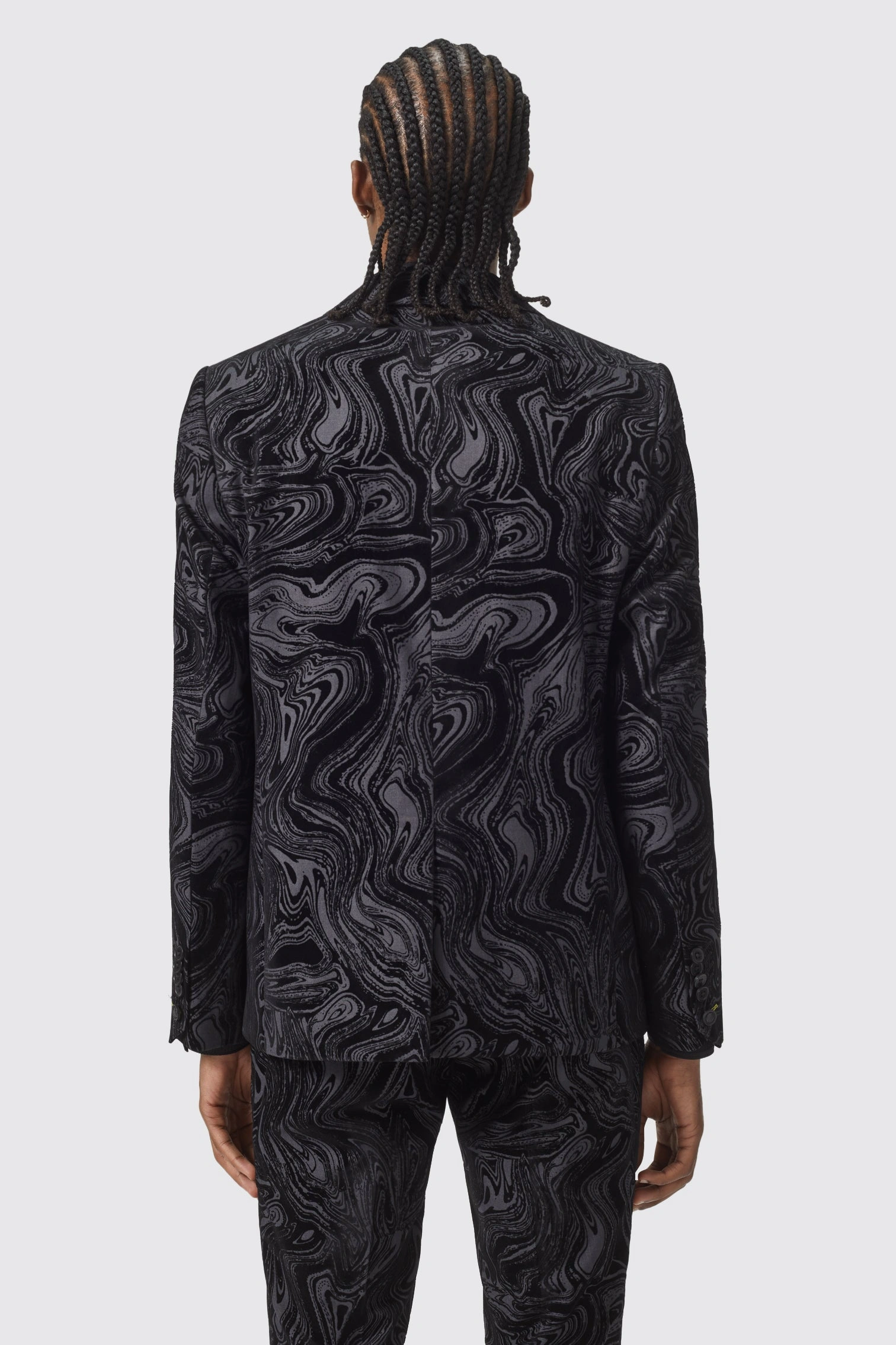Sleek Angelou Suit: Own the Night. Slim Fit, Bold Style.
